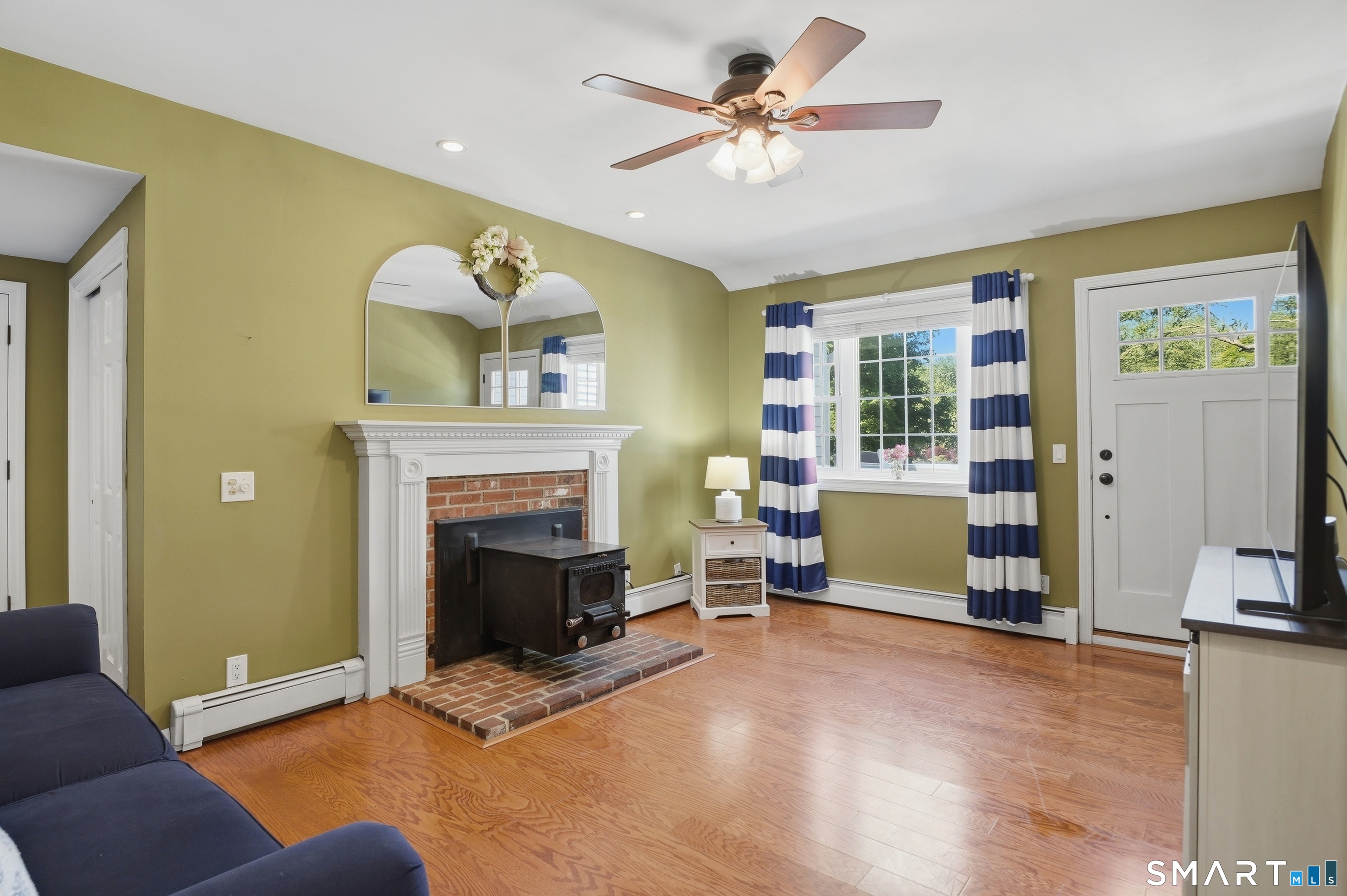 4 Woodland Terrace Prospect CT 06712