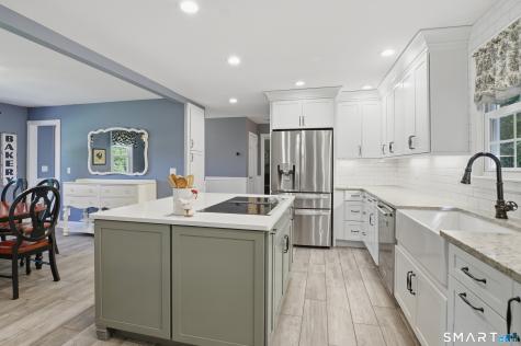 4 Woodland Terrace Prospect CT 06712