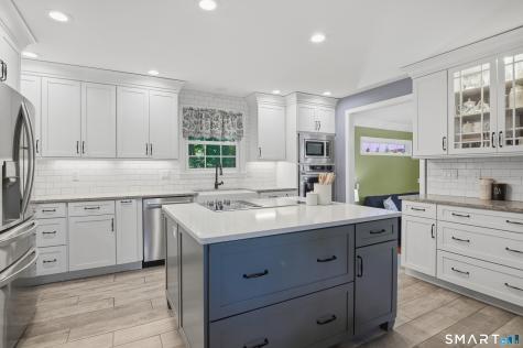 4 Woodland Terrace Prospect CT 06712