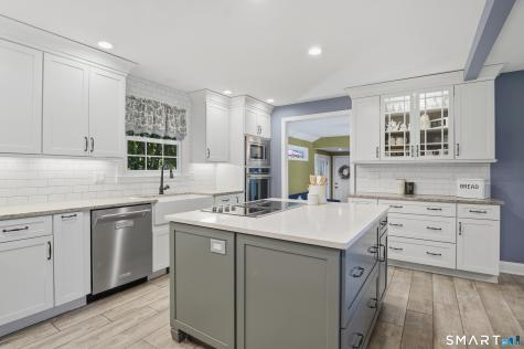 4 Woodland Terrace Prospect CT 06712