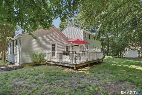 4 Woodland Terrace Prospect CT 06712