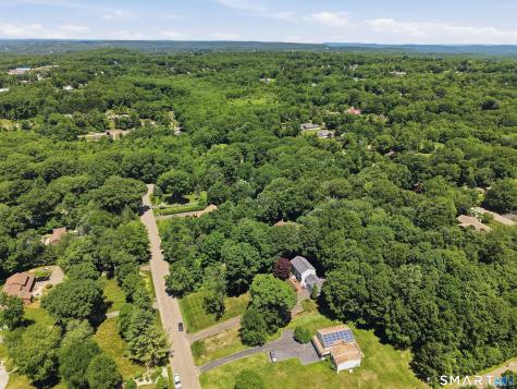 4 Woodland Terrace Prospect CT 06712