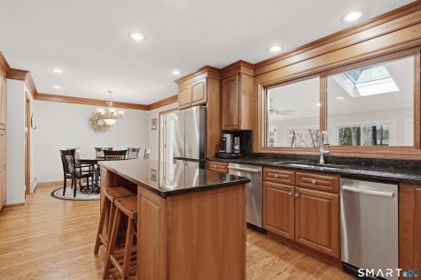 21 Shawnee Lane Monroe CT 06468