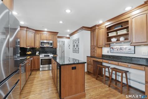 21 Shawnee Lane Monroe CT 06468
