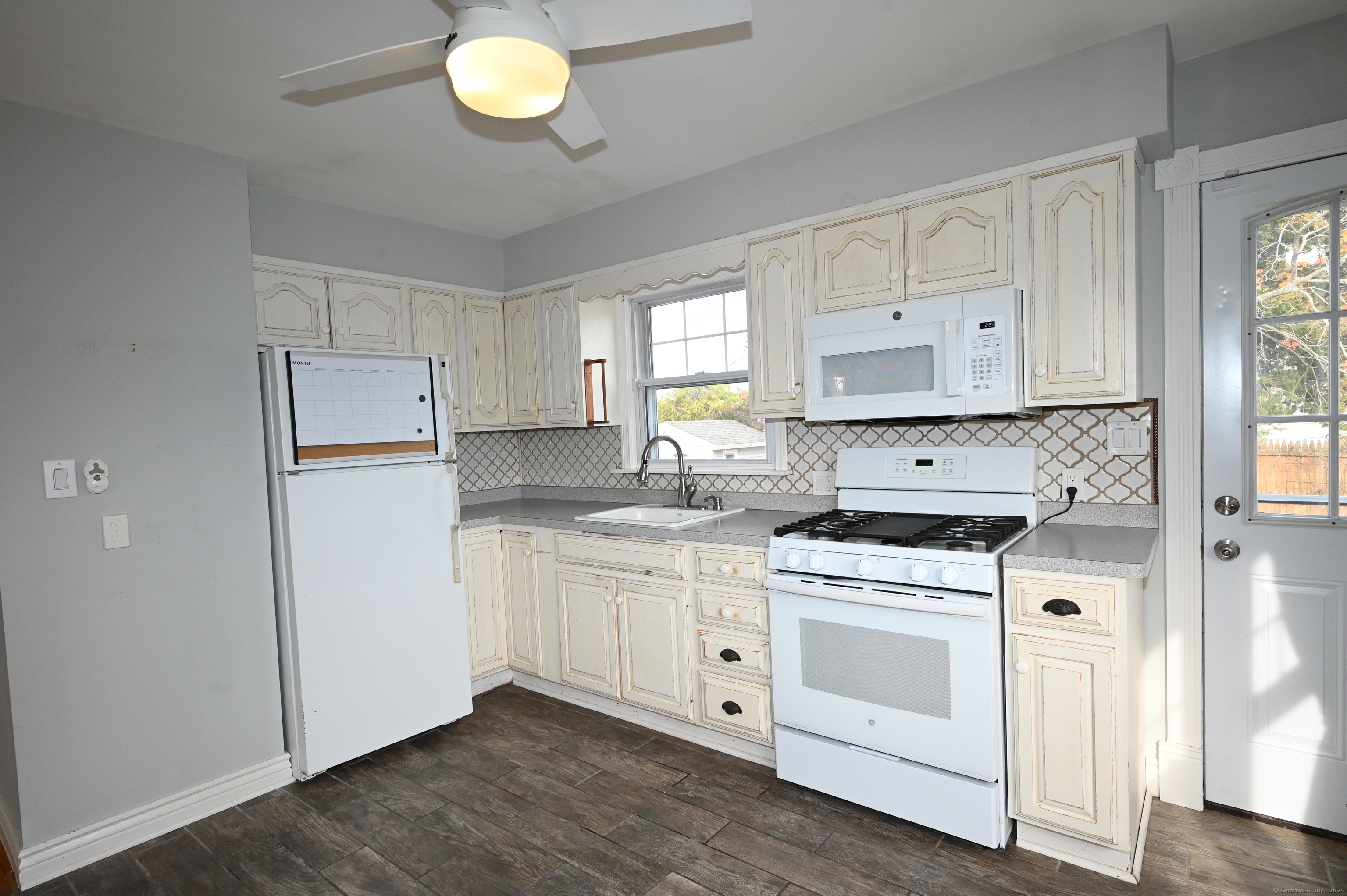 3 Stoddard Road East Haven CT 06512