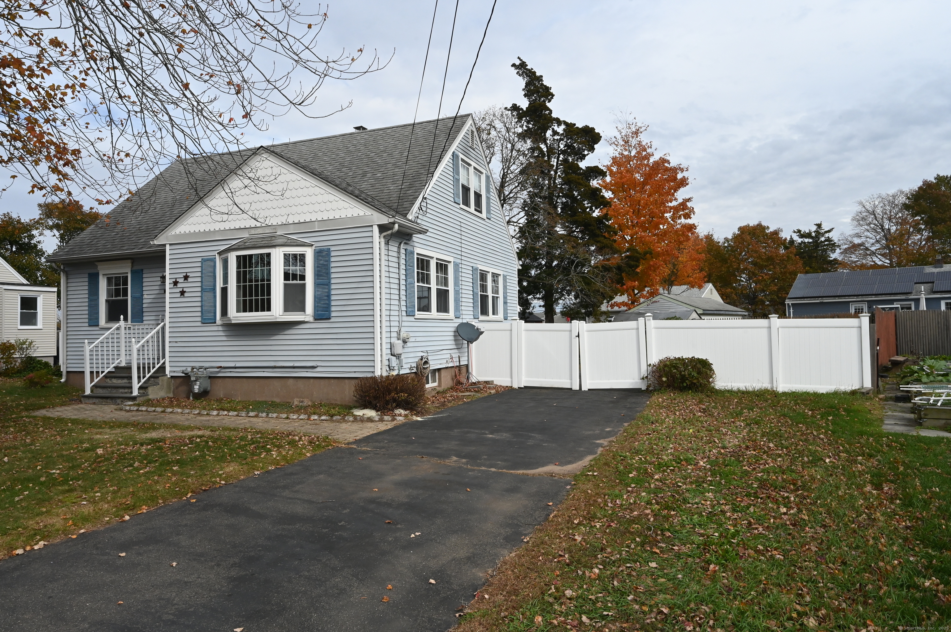3 Stoddard Road East Haven CT 06512