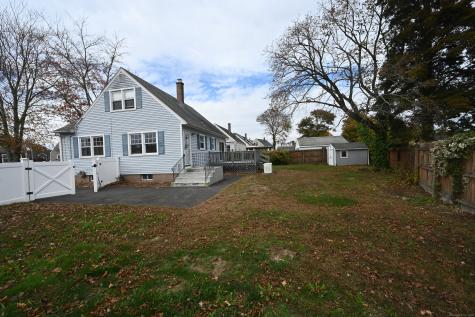 3 Stoddard Road East Haven CT 06512