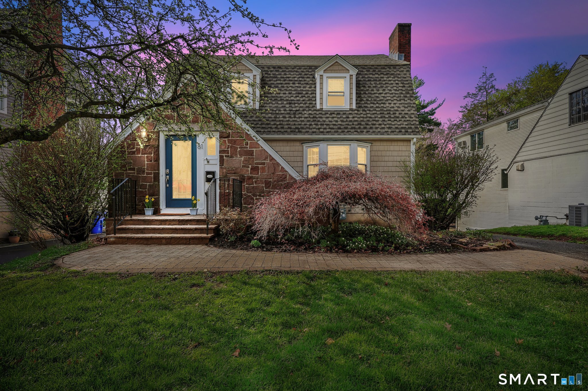 81 Meadowbrook Road West Hartford CT 06107