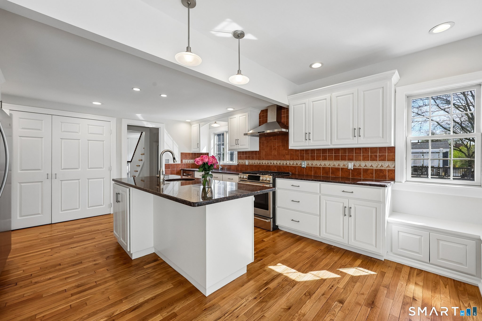 81 Meadowbrook Road West Hartford CT 06107
