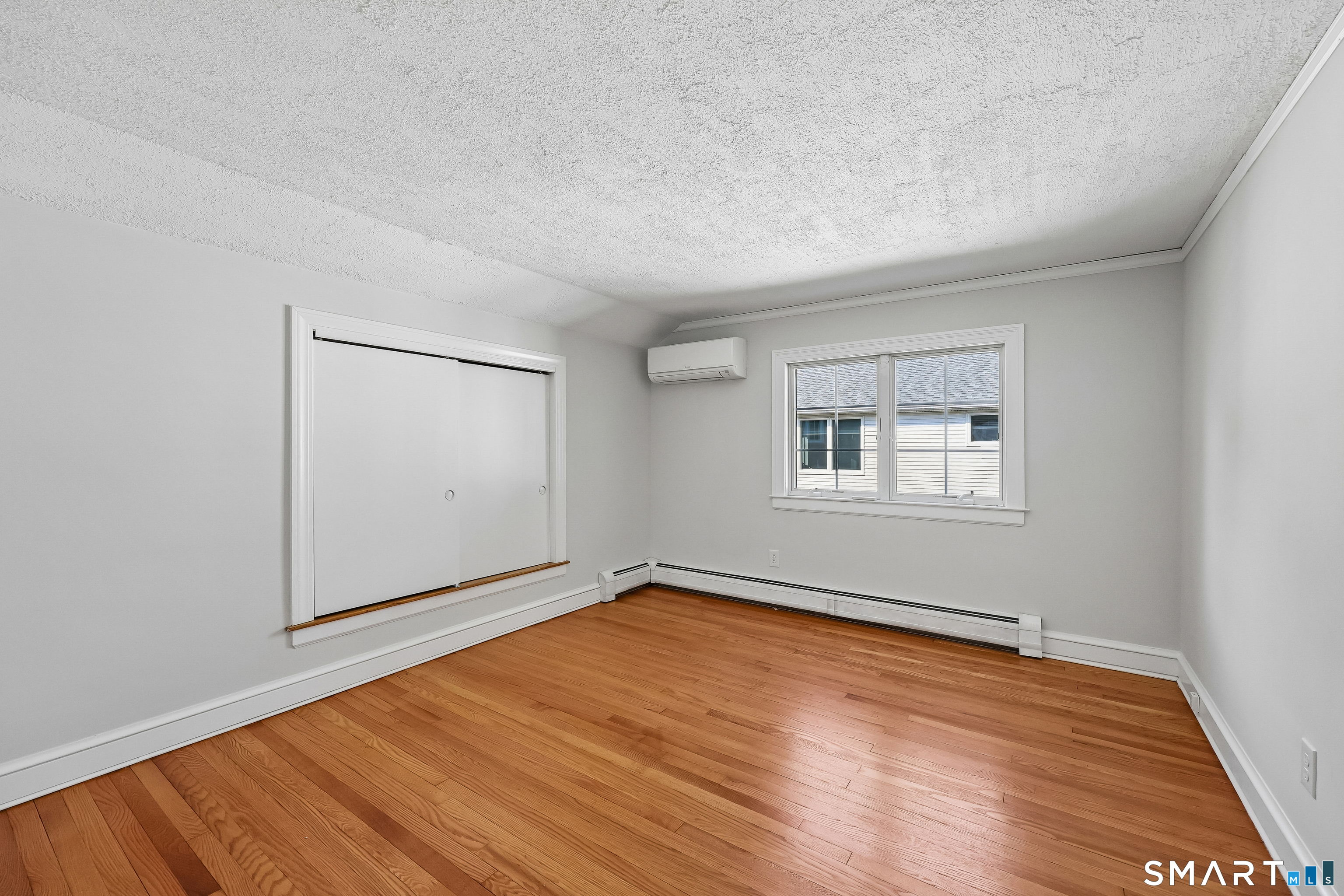 81 Meadowbrook Road West Hartford CT 06107