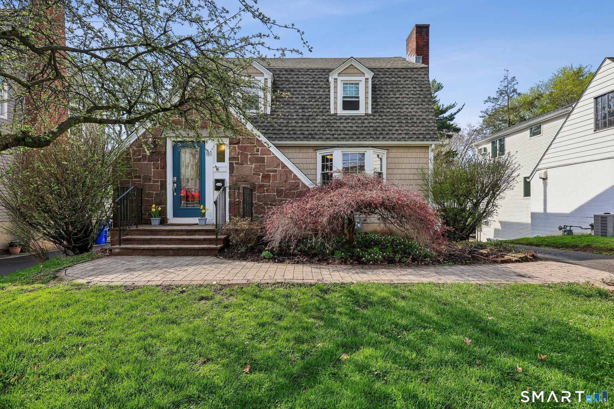 81 Meadowbrook Road West Hartford CT 06107