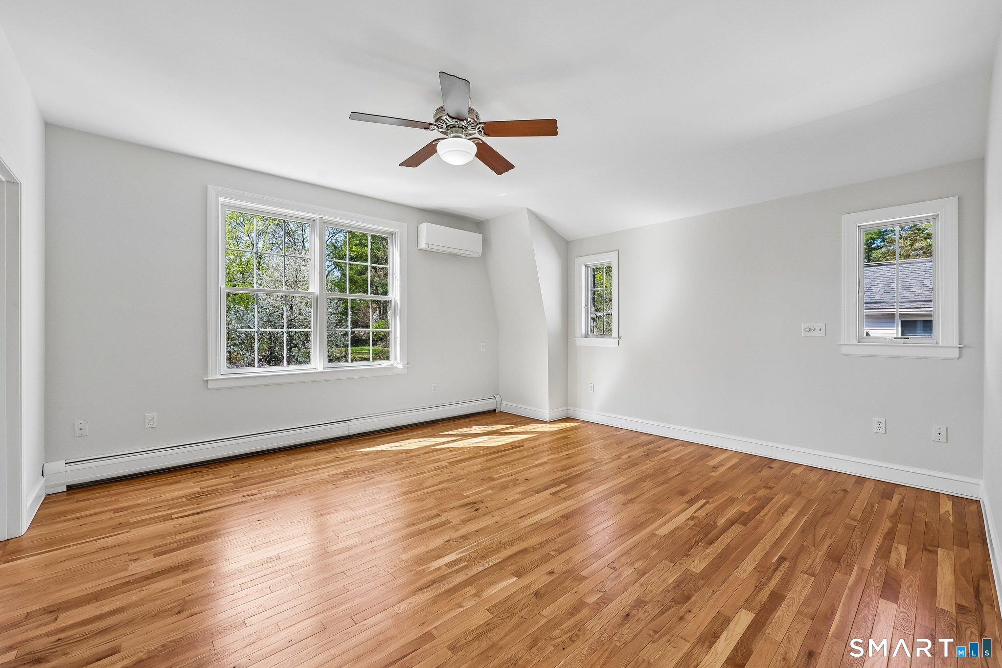 81 Meadowbrook Road West Hartford CT 06107