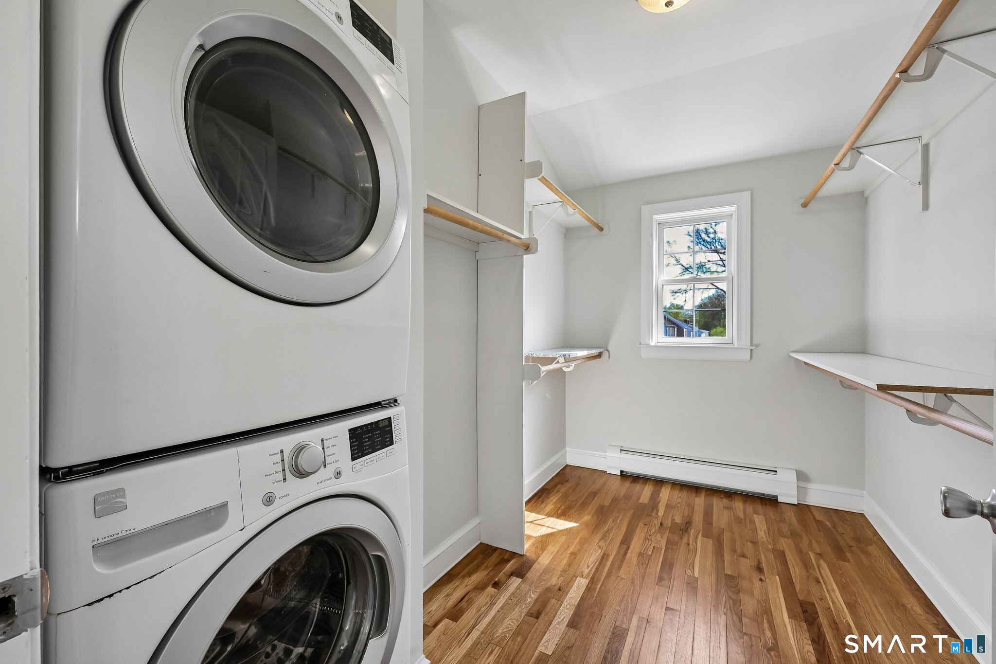 81 Meadowbrook Road West Hartford CT 06107