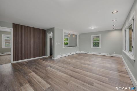45 Mansfield Road New London CT 06320