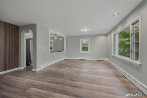 45 Mansfield Road New London CT 06320