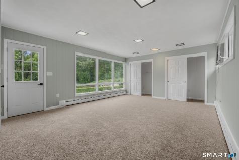 45 Mansfield Road New London CT 06320