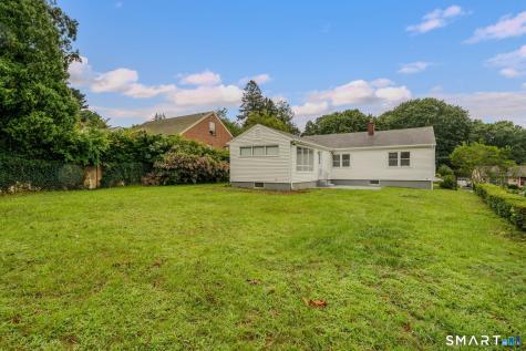 45 Mansfield Road New London CT 06320
