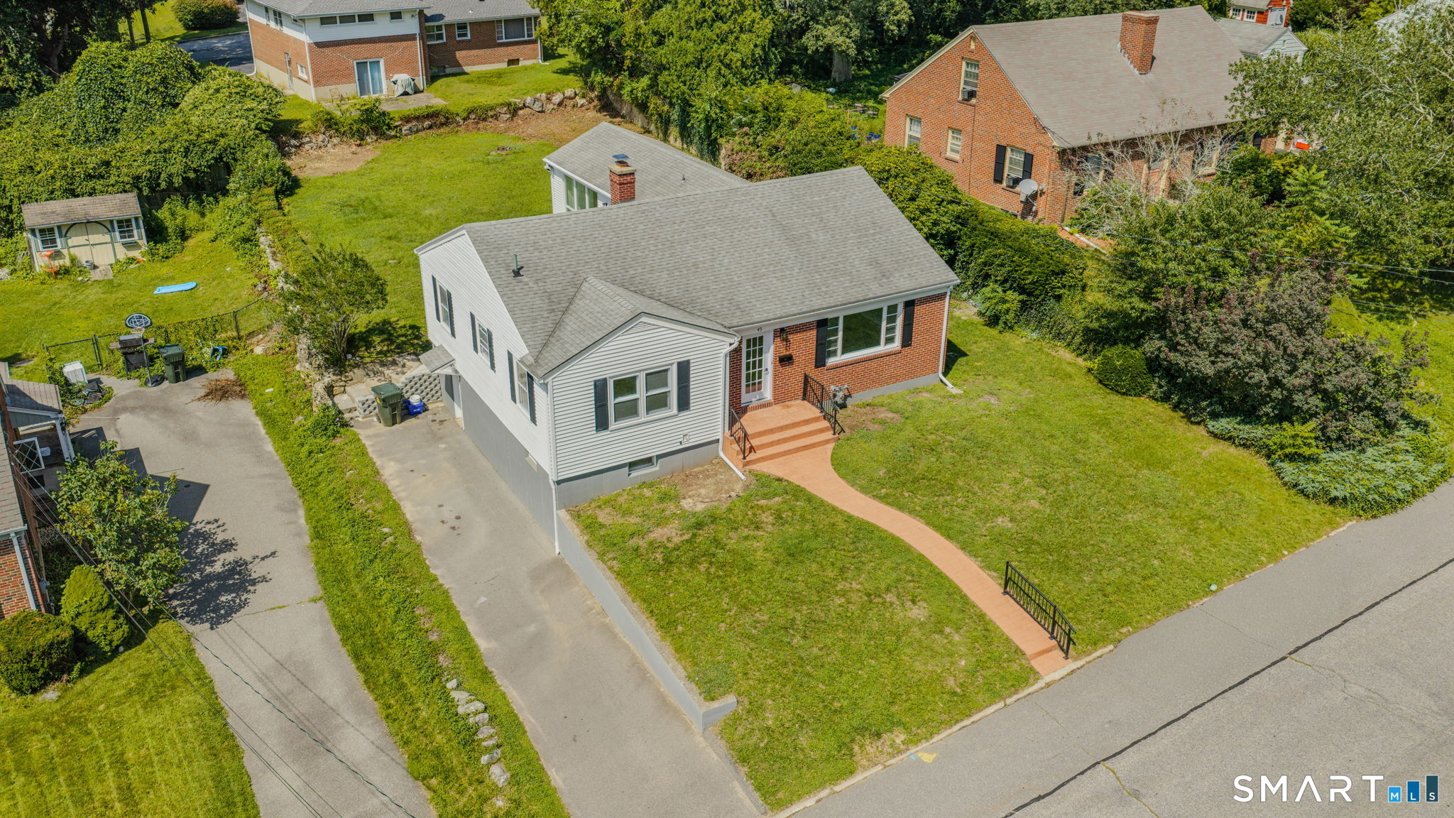 45 Mansfield Road New London CT 06320