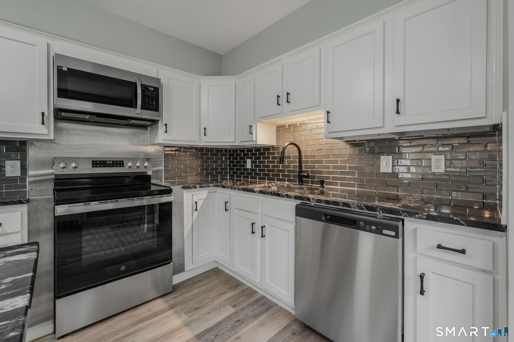 45 Mansfield Road New London CT 06320