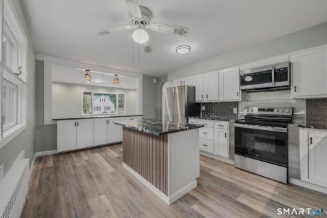 45 Mansfield Road New London CT 06320