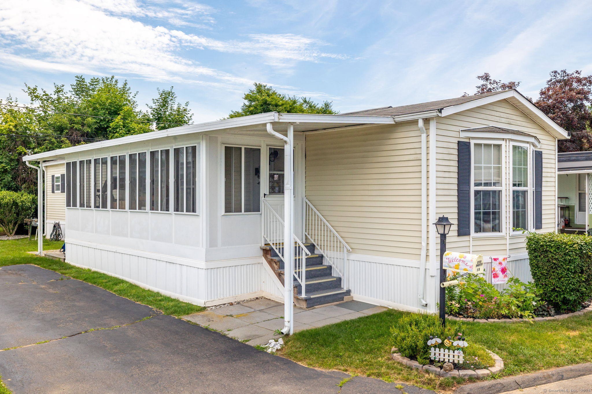 15 Sioux Road East Hartford CT 06118