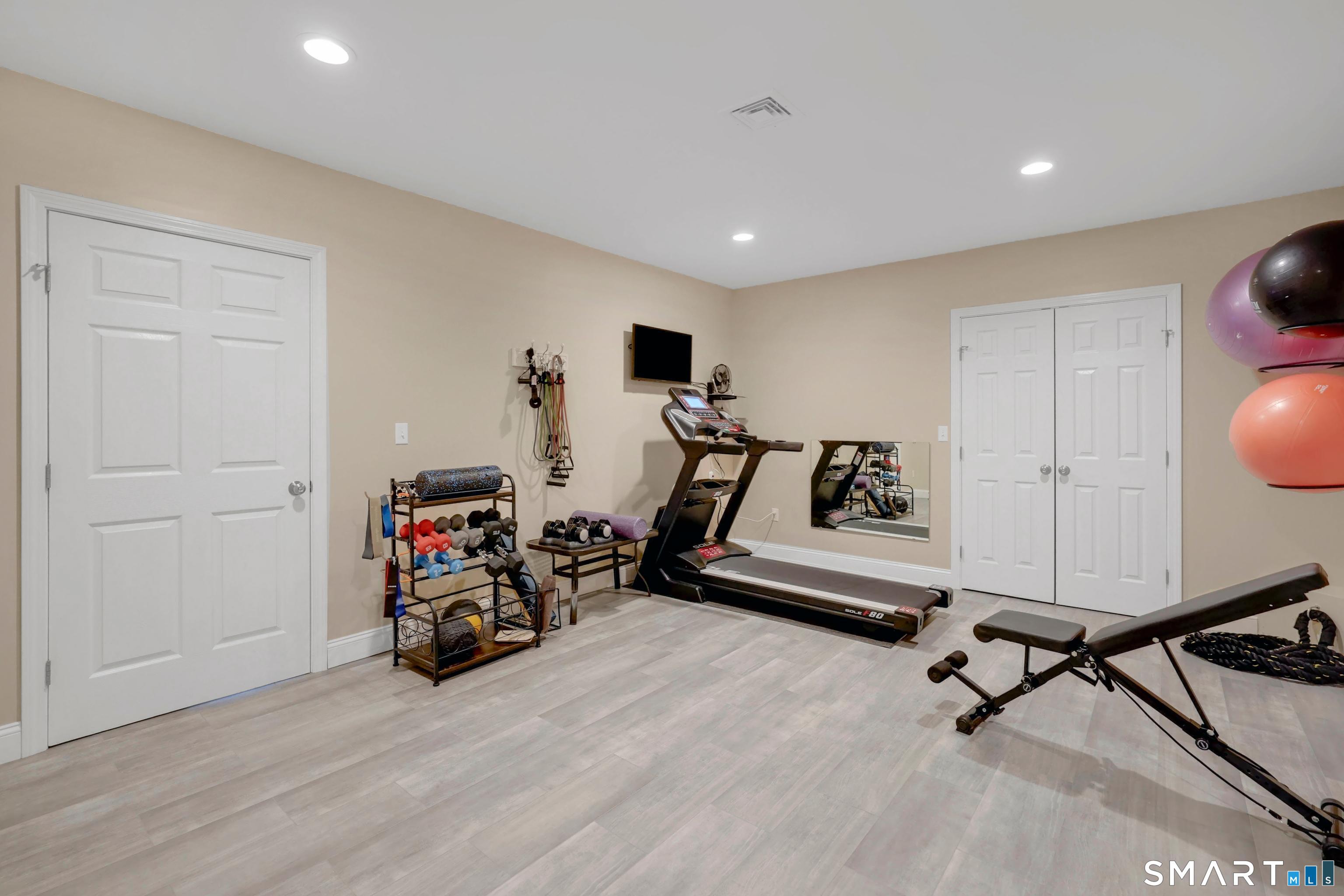 14 Crystal Ridge Drive Ellington CT 06029