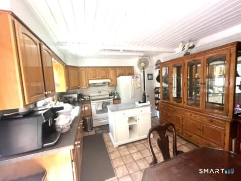 122 Black Point Road East Lyme CT 06357