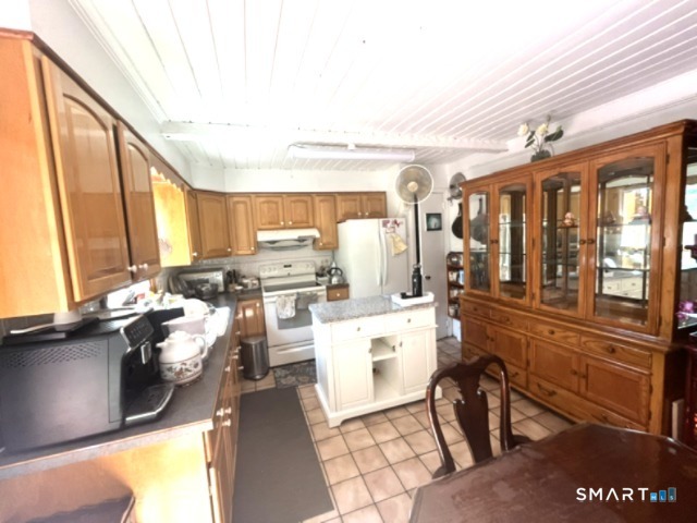 122 Black Point Road East Lyme CT 06357