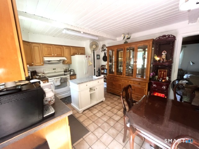 122 Black Point Road East Lyme CT 06357