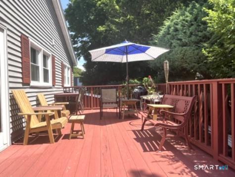 122 Black Point Road East Lyme CT 06357