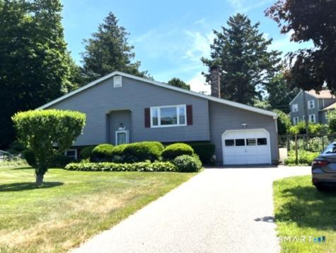 122 Black Point Road East Lyme CT 06357