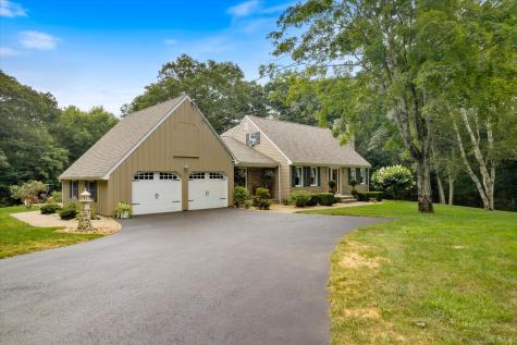 392 Squaw Rock Road Plainfield CT 06354
