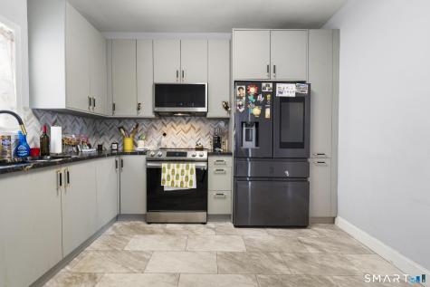 106 Peck Avenue West Haven CT 06516