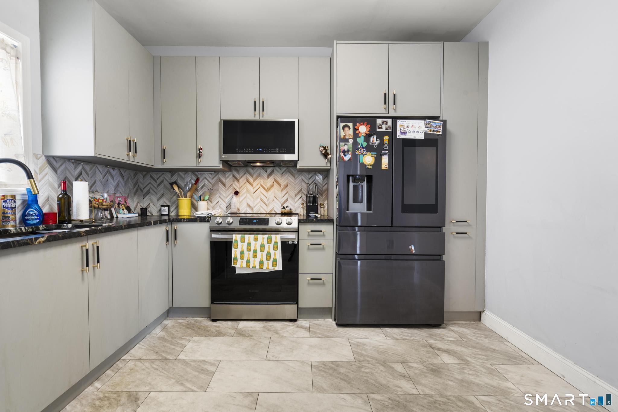 106 Peck Avenue West Haven CT 06516