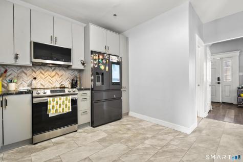 106 Peck Avenue West Haven CT 06516