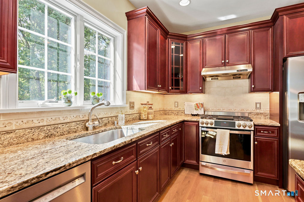100 Hollister Drive Avon CT 06001