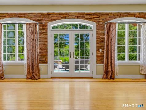 76 Sachem Head Road Guilford CT 06437