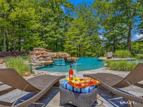 76 Sachem Head Road Guilford CT 06437