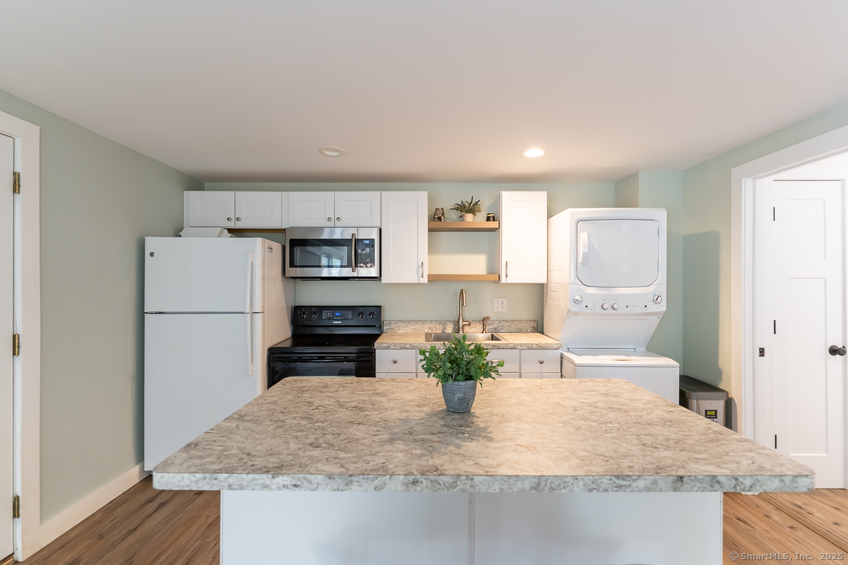 147 Pequot Avenue Groton CT 06355