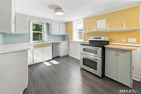 39 Hemlock Road East Granby CT 06026