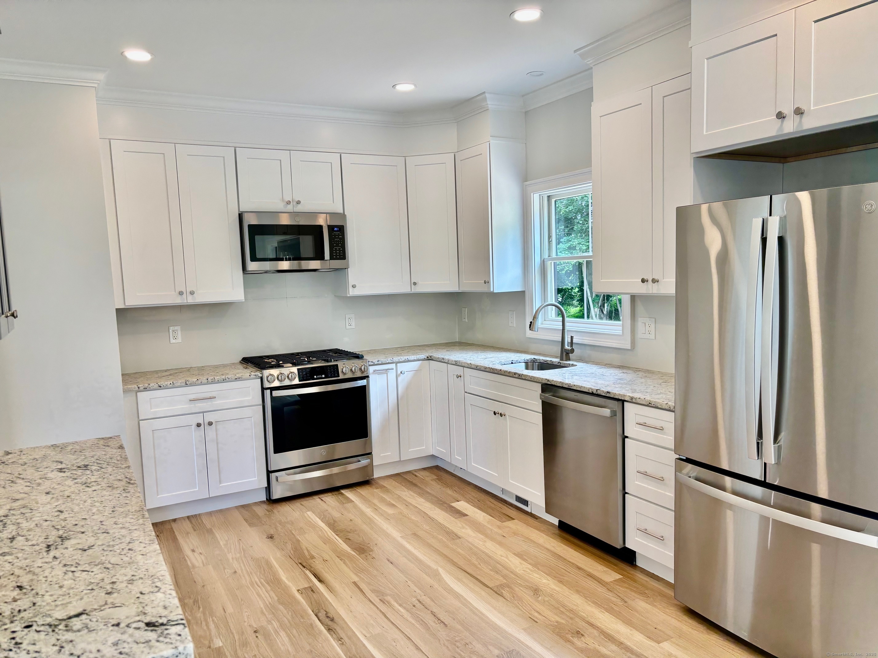 2 Garry Knolls Danbury CT 06810