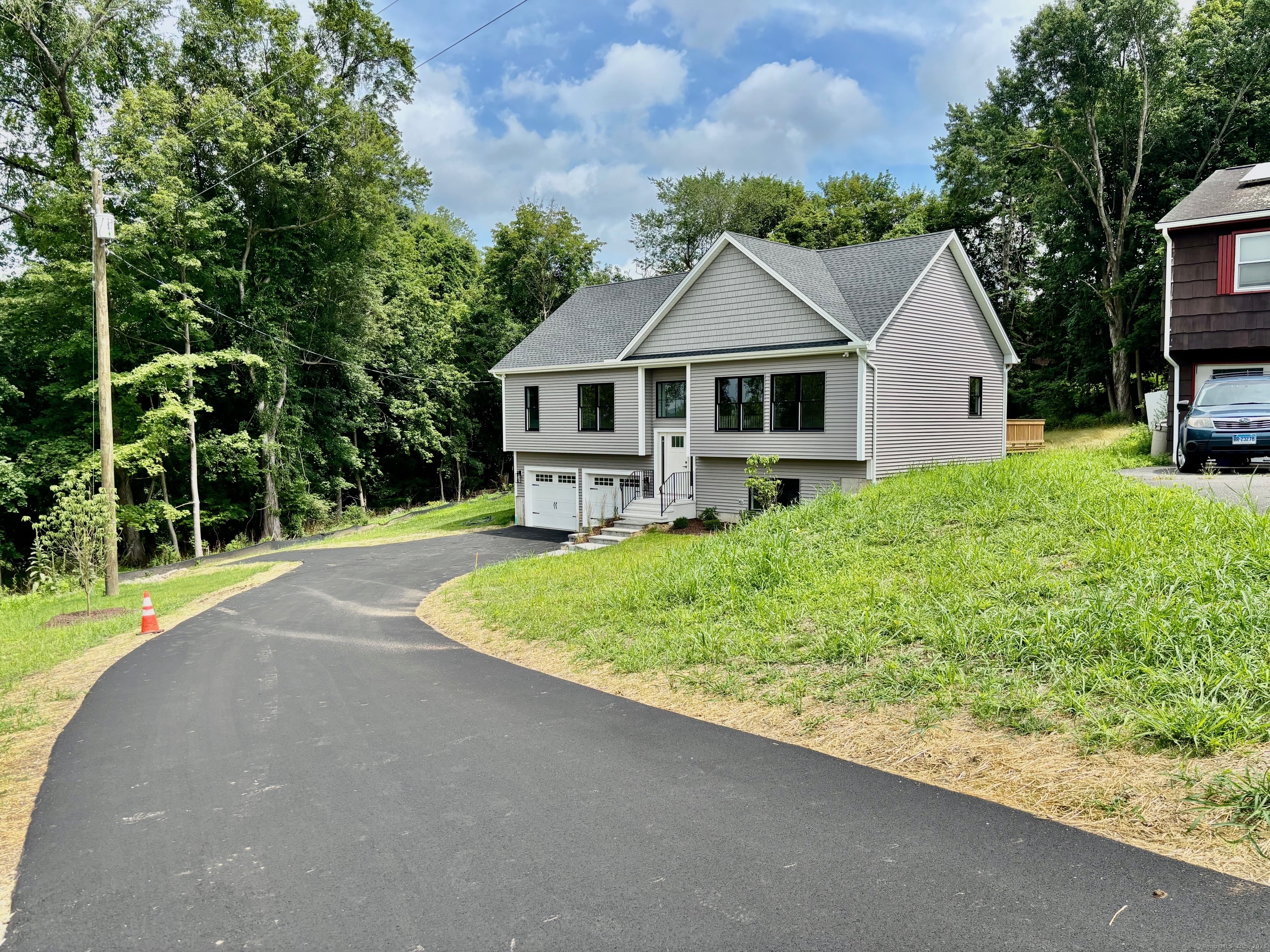 2 Garry Knolls Danbury CT 06810