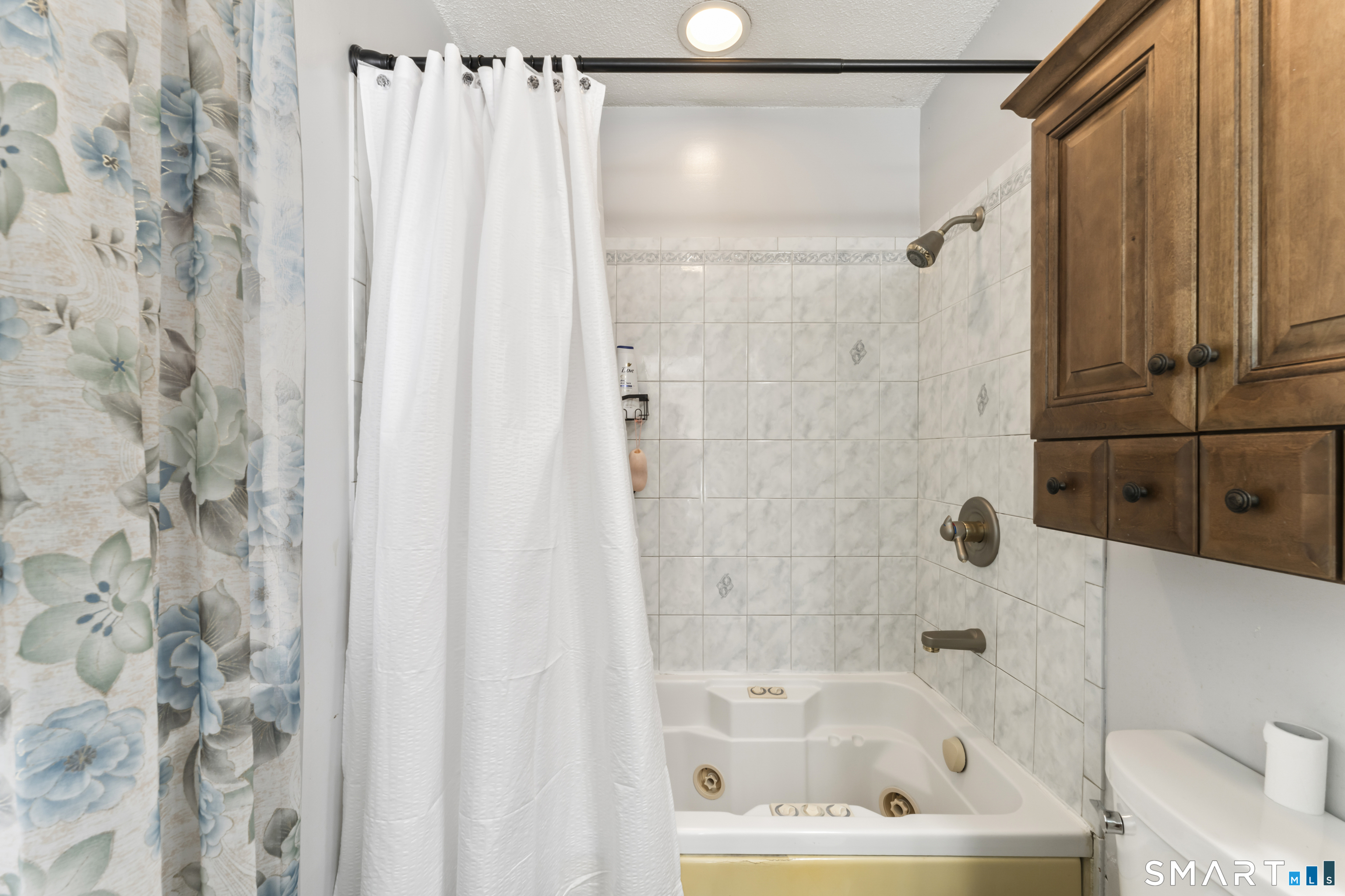 71 Sentinel Hill Road Derby CT 06418