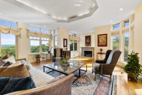 9 Cobtail Way Simsbury CT 06070