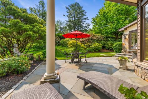 9 Cobtail Way Simsbury CT 06070