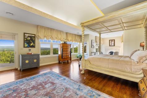 9 Cobtail Way Simsbury CT 06070