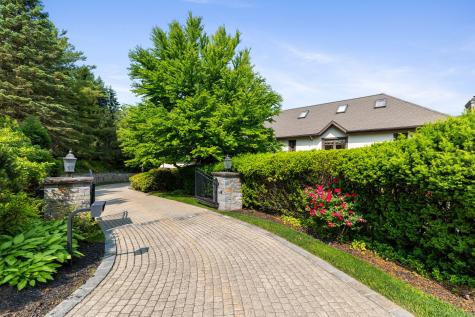 9 Cobtail Way Simsbury CT 06070