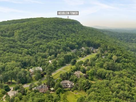 9 Cobtail Way Simsbury CT 06070