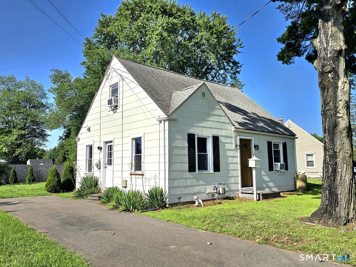 41 Hockanum Drive East Hartford CT 06118