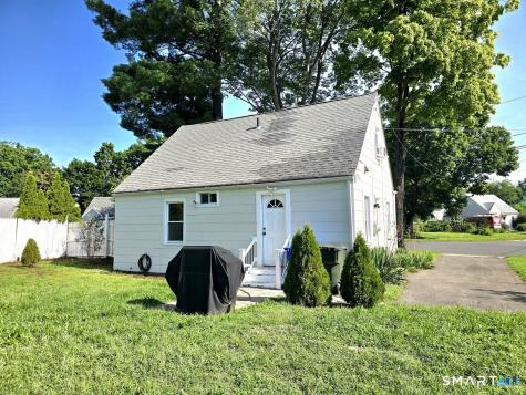 41 Hockanum Drive East Hartford CT 06118